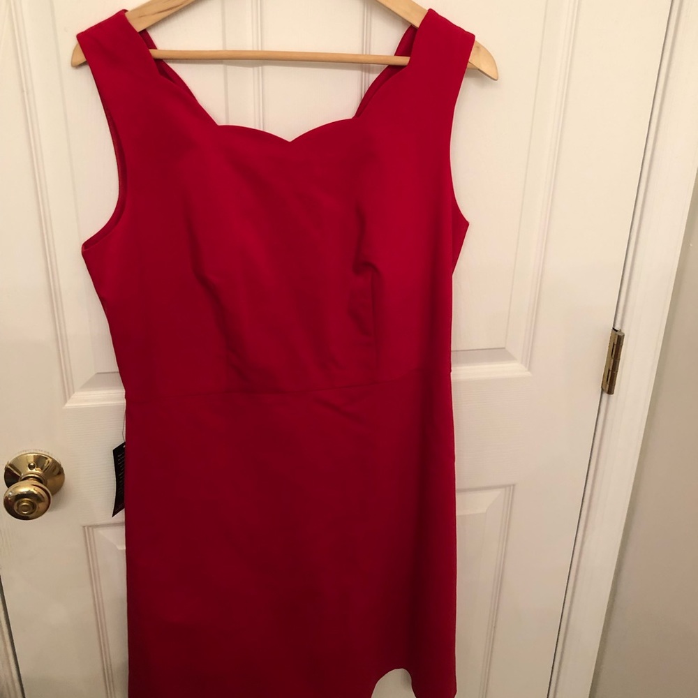 NWT red dress with scalloped trim- size 12